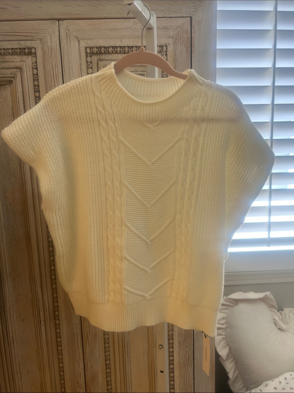Commense Cream Cable Knit Short-Sleeve Sweater